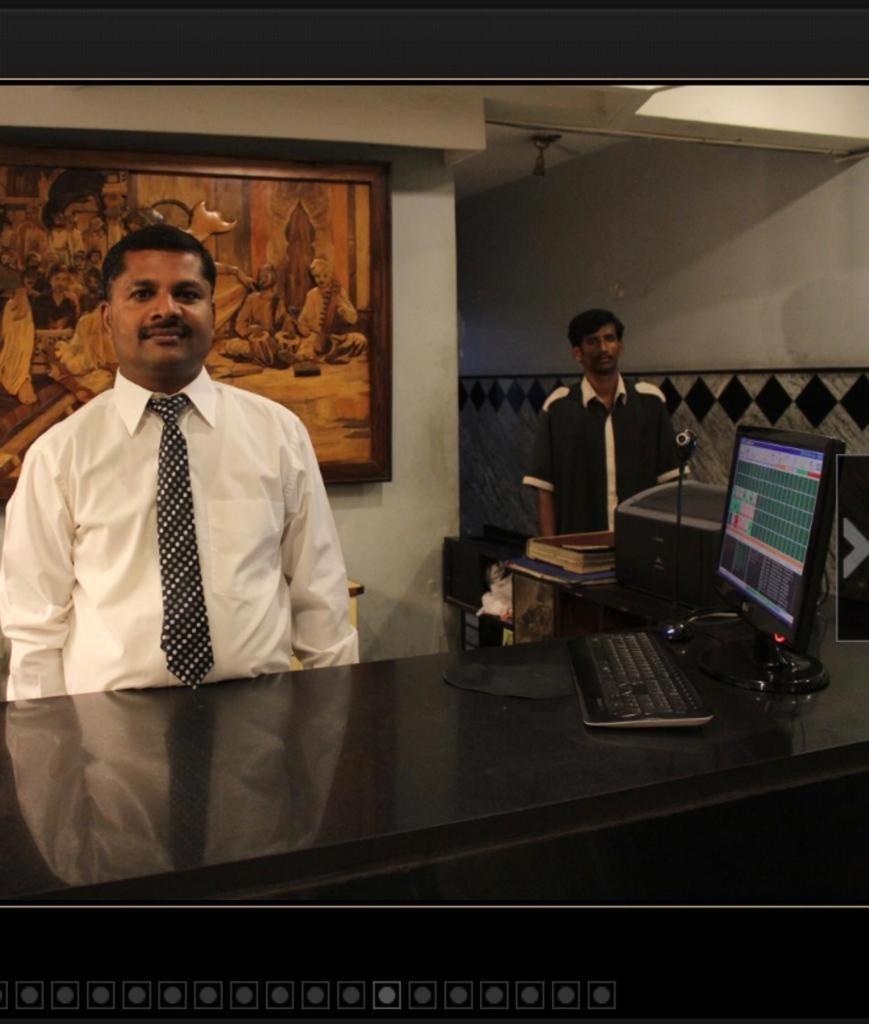 Hotel Aashraya Mysore Esterno foto